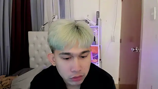 davincihugecock online show from 04-18-26, 07:58