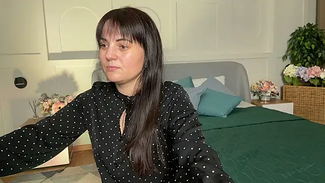  SilkyShadow  online show from 02-11-26, 01:32