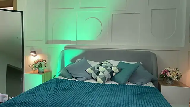  SilkyShadow  online show from 04-23-26, 01:07