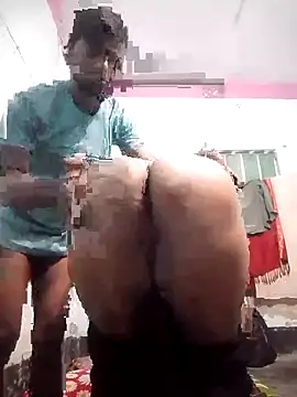 Snapshot of Romantic_Boudi33 chatting on 01-09-26, 05:43 Romantic Boudi33 online show from 01-09-26, 05:43