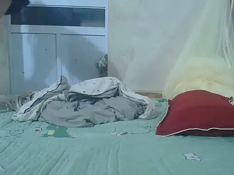Snapshot of -Mimiu- chatting on 07-29-26, 01:37 -Mimiu- online show from 07-29-26, 01:37