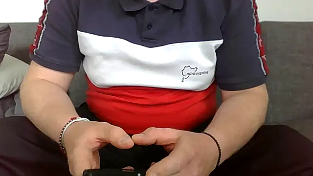 Snapshot of Fat__Slut chatting on 05-17-26, 08:12 Fat Slut online show from 05-17-26, 08:12