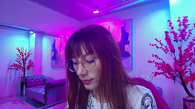 Snapshot of Lilith_tayylor chatting on 02-02-26, 11:31 Lilith tayylor online show from 02-02-26, 11:31