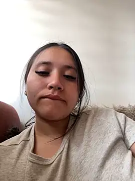 Veronica Wins  online show from 03-06-26, 07:32