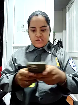 Snapshot of Isabel_3 chatting on 02-27-26, 04:01 Isabel 3 online show from 02-27-26, 04:01