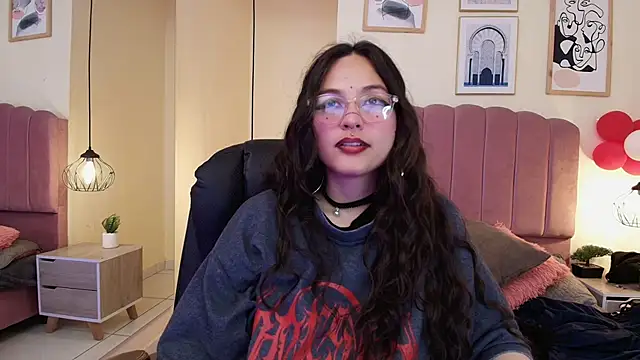 Hanabie  online show from 04-11-26, 03:11