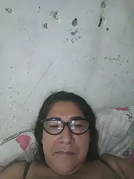 Snapshot of PatriciaGrajales chatting on 04-27-26, 01:31 PatriciaGrajales online show from 04-27-26, 01:31