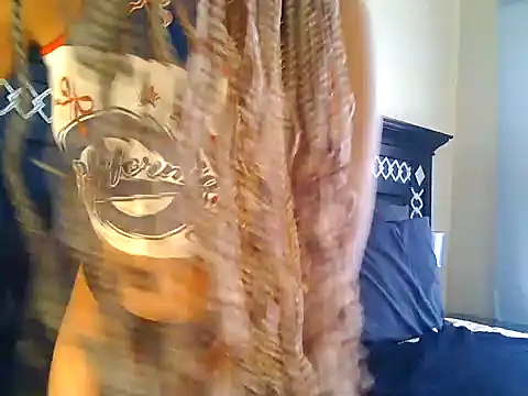 Littlehunie online show from 05-16-26, 10:36