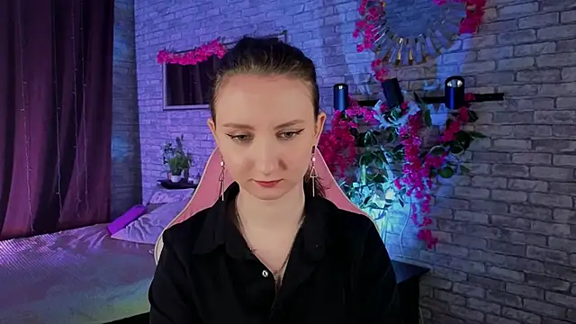 Snapshot of SunshineBlaze chatting on 01-11-26, 05:56 SunshineBlaze online show from 01-11-26, 05:56