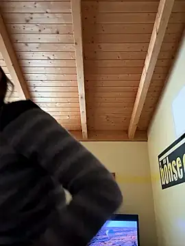 Snapshot of Marina_und_Jayden chatting on 01-10-26, 12:40 Marina und Jayden online show from 01-10-26, 12:40