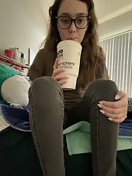 julia4thewin online show from 03-04-26, 09:10