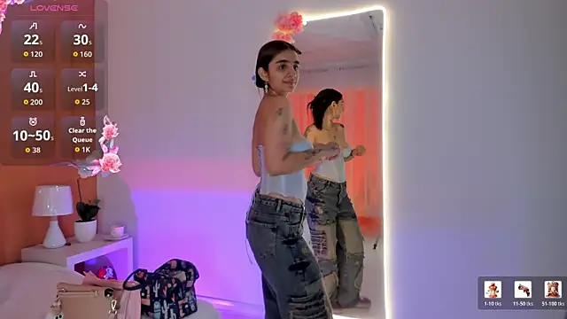 Snapshot of Abriil_cutee chatting on 07-21-26, 02:08 Abriil cutee online show from 07-21-26, 02:08