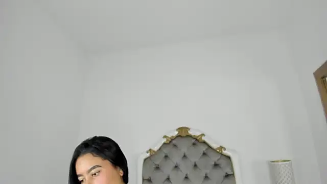 paulina lux online show from 01-31-26, 07:56