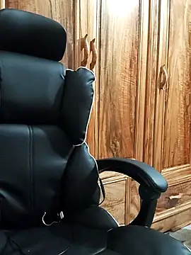 Myna 999 online show from 03-18-26, 02:58