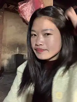 Snapshot of Naalyy chatting on 01-12-26, 02:06 Naalyy online show from 01-12-26, 02:06