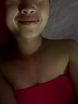 Snapshot of Naalyy chatting on 01-15-26, 03:27 Naalyy online show from 01-15-26, 03:27