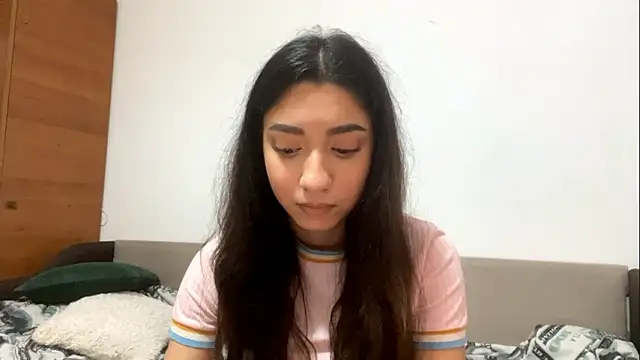 ShanaGrasser online show from 01-14-26, 05:07