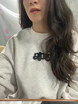 Snapshot of berry_alma06 chatting on 01-09-26, 11:24 berry alma06 online show from 01-09-26, 11:24