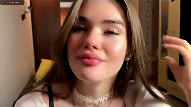 LubaSeirers online show from 04-15-26, 03:30