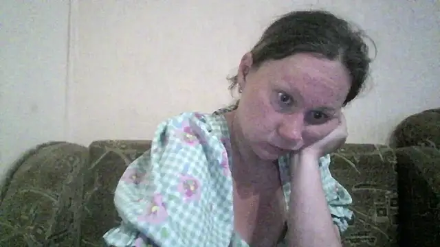 Snapshot of Norma_Wall chatting on 06-26-26, 05:17 Norma Wall online show from 06-26-26, 05:17