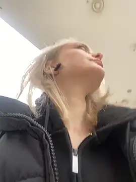 aka Blonde online show from 04-20-26, 06:05