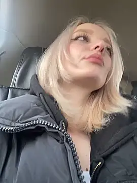 aka Blonde online show from 04-25-26, 07:22