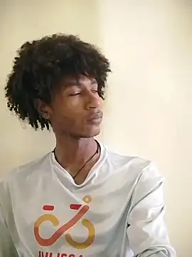 twink gabrielll online show from 02-08-26, 07:17