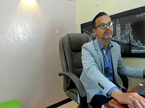 Oswalldo   online show from 03-10-26, 11:04