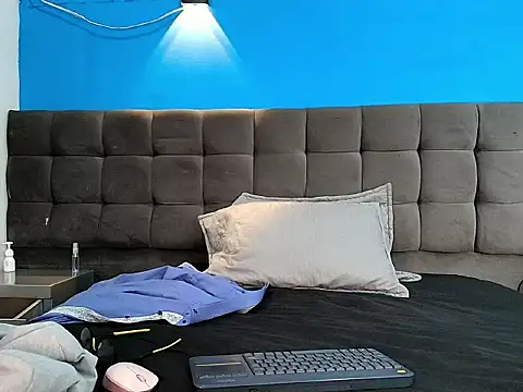 Oswalldo   online show from 04-08-26, 11:21