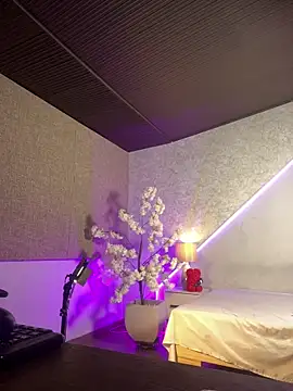 maaluh online show from 04-20-26, 03:59