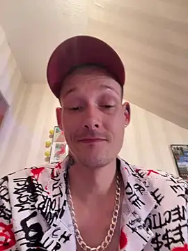 Donaldduck0069 online show from 04-22-26, 08:54