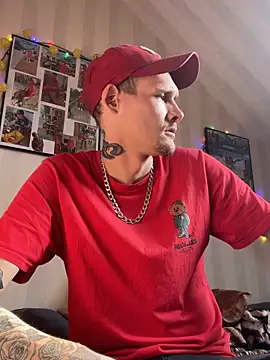 Snapshot of Donaldduck0069 chatting on 05-21-26, 04:14 Donaldduck0069 online show from 05-21-26, 04:14