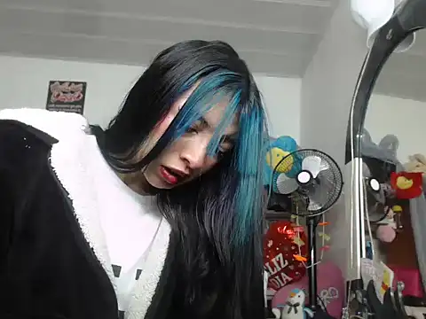 Snapshot of SweetCandyDemony chatting on 03-17-26, 12:08 SweetCandyDemony online show from 03-17-26, 12:08