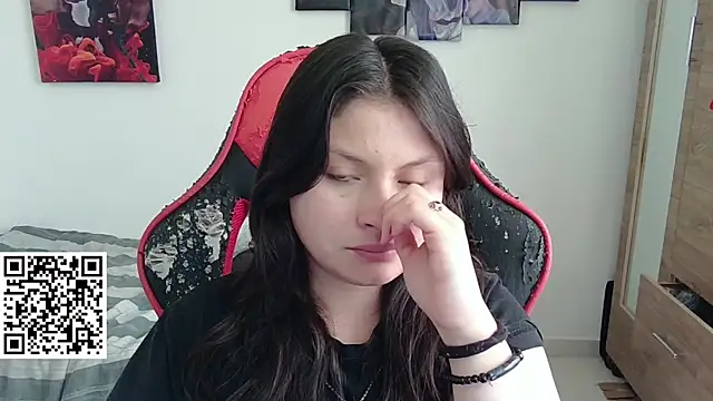 yessica gomez01 online show from 04-13-26, 10:15