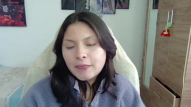yessica gomez01 online show from 06-01-26, 10:00