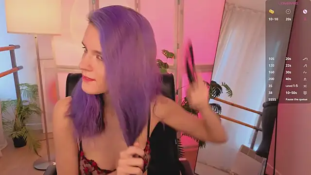 AuraLaunni online show from 02-15-26, 07:51