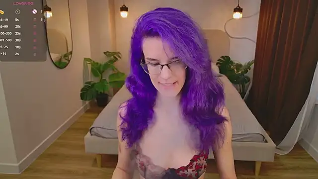 AuraLaunni online show from 07-21-26, 07:32