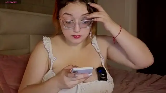 Mia Franklyn online show from 05-25-26, 10:16