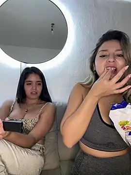 Snapshot of bebitas2_ chatting on 03-19-26, 12:58 bebitas2 online show from 03-19-26, 12:58