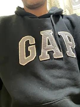 Snapshot of jimm009 chatting on 01-10-26, 11:23 jimm009 online show from 01-10-26, 11:23