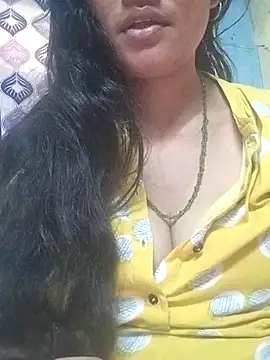 Snapshot of Zaara101 chatting on 04-07-26, 03:29 Zaara101 online show from 04-07-26, 03:29