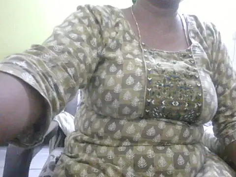 Snapshot of mohini_bhabhi chatting on 06-18-26, 11:58 mohini bhabhi online show from 06-18-26, 11:58