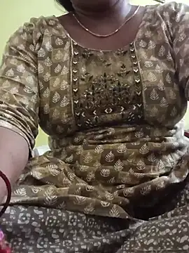Snapshot of mohini_bhabhi chatting on 06-24-26, 02:32 mohini bhabhi online show from 06-24-26, 02:32