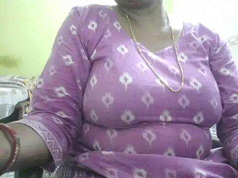 Snapshot of mohini_bhabhi chatting on 07-01-26, 02:07 mohini bhabhi online show from 07-01-26, 02:07