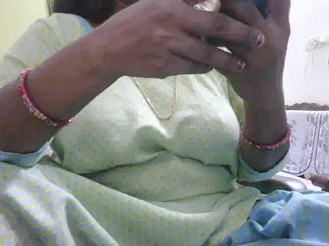 Snapshot of mohini_bhabhi chatting on 07-16-26, 03:29 mohini bhabhi online show from 07-16-26, 03:29