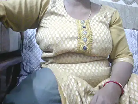 Snapshot of mohini_bhabhi chatting on 07-23-26, 01:09 mohini bhabhi online show from 07-23-26, 01:09