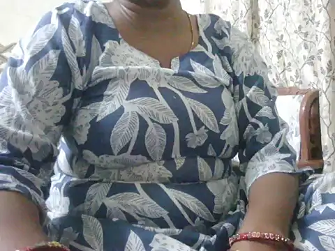 Snapshot of mohini_bhabhi chatting on 07-28-26, 12:12 mohini bhabhi online show from 07-28-26, 12:12