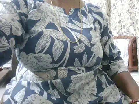 Snapshot of mohini_bhabhi chatting on 07-28-26, 04:16 mohini bhabhi online show from 07-28-26, 04:16