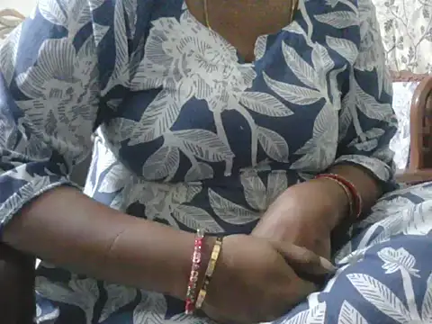 Snapshot of mohini_bhabhi chatting on 07-29-26, 02:21 mohini bhabhi online show from 07-29-26, 02:21