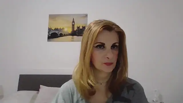 Clara1986 online show from 04-05-26, 07:22